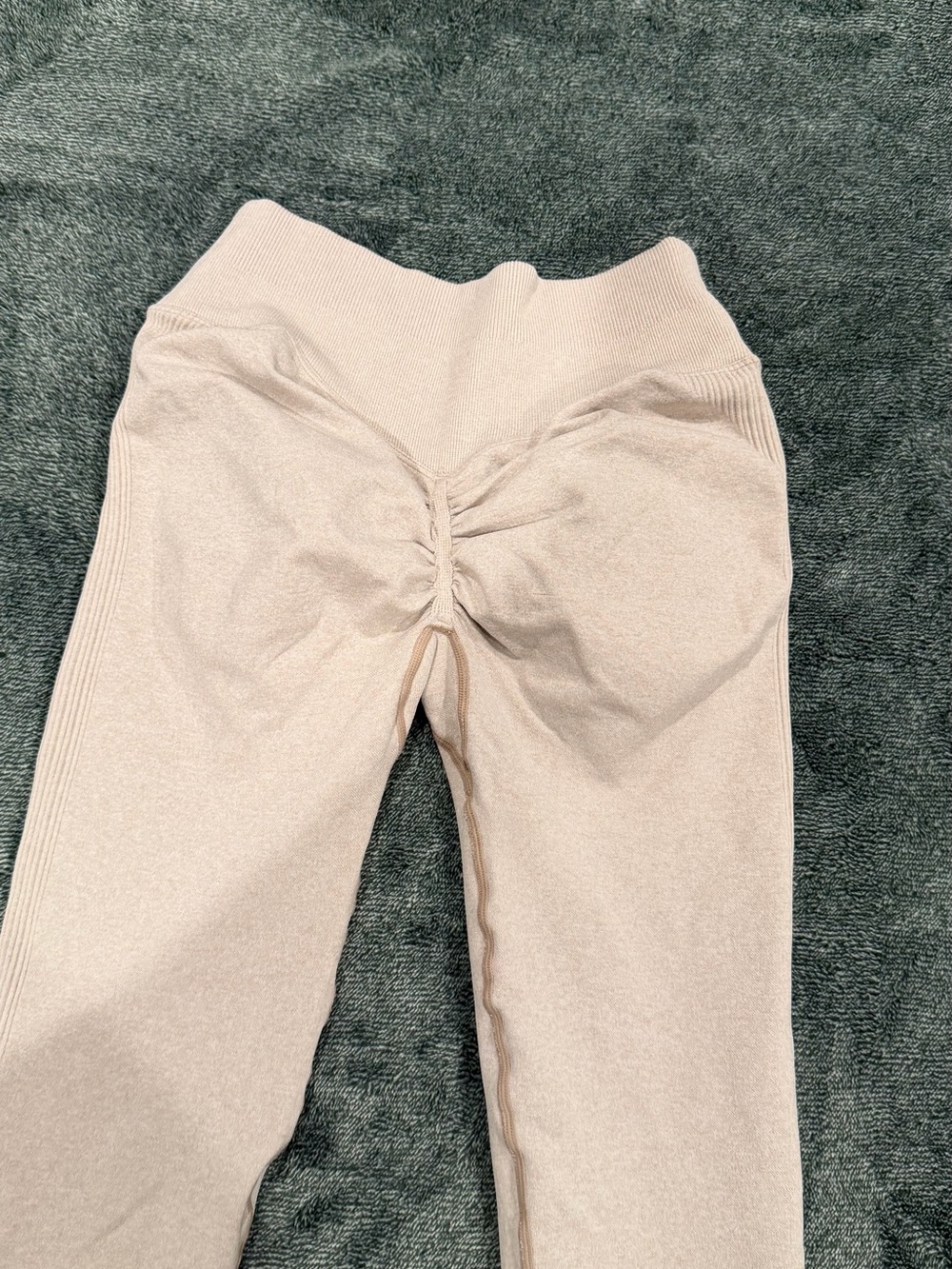 Bombshell Sportswear Nude Seamless Active legging - Picture 2 of 4
